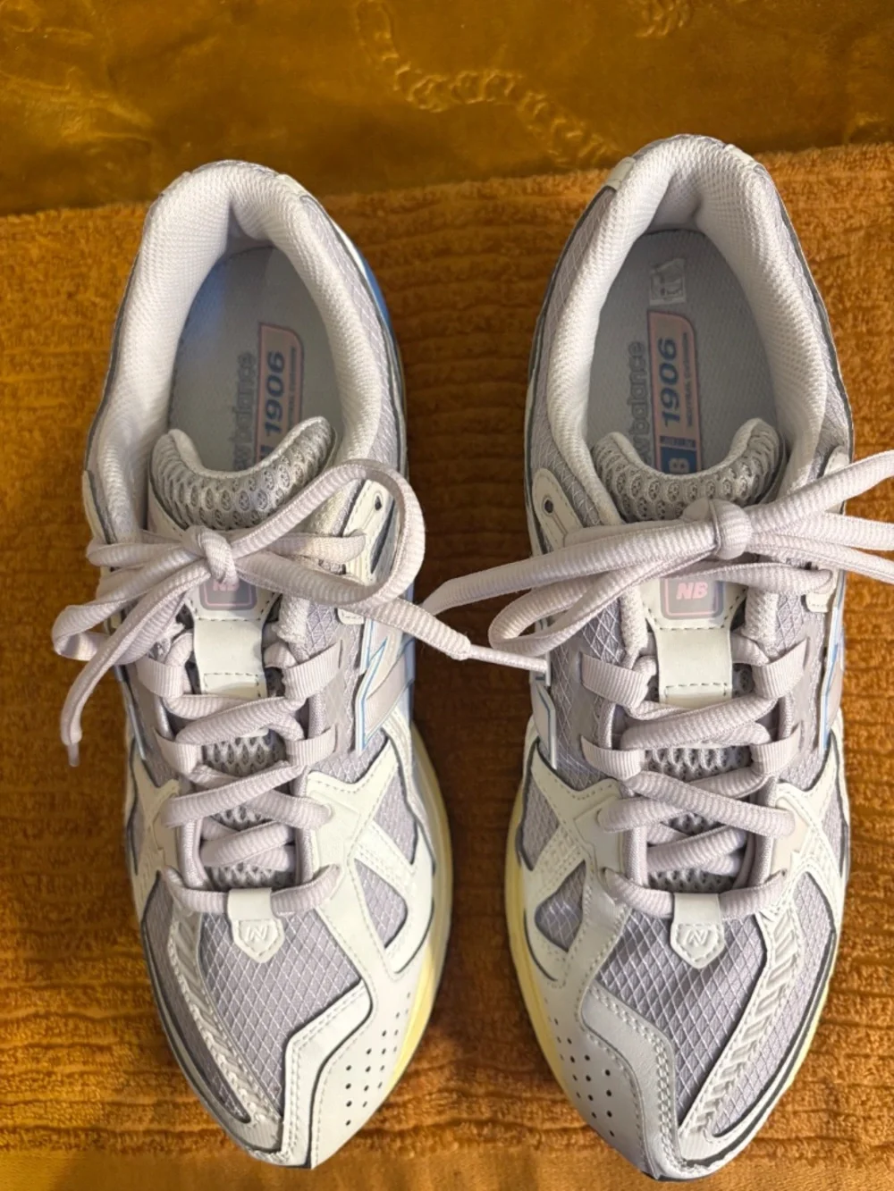 New Balance 1906U Sneakers